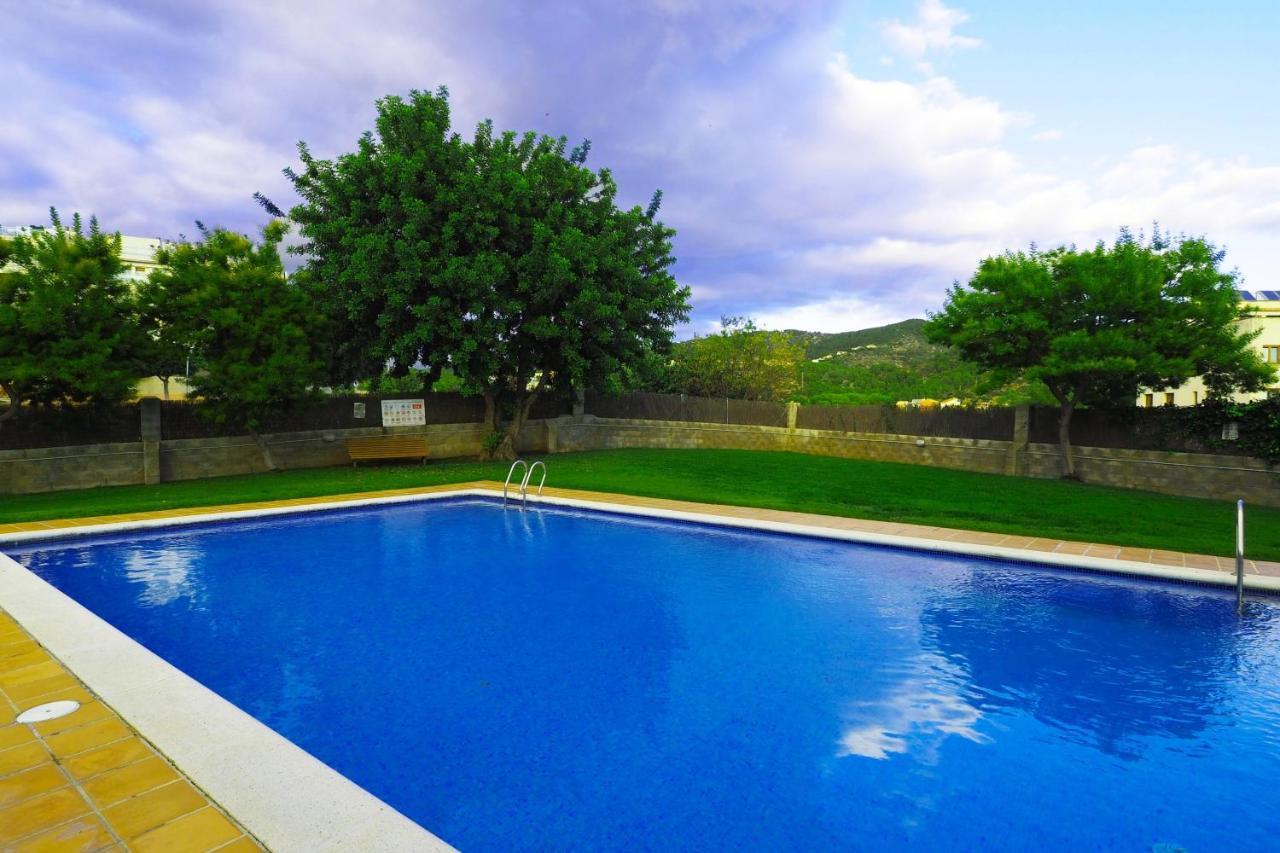Molins Apartment By Hello Homes シッチェス エクステリア 写真