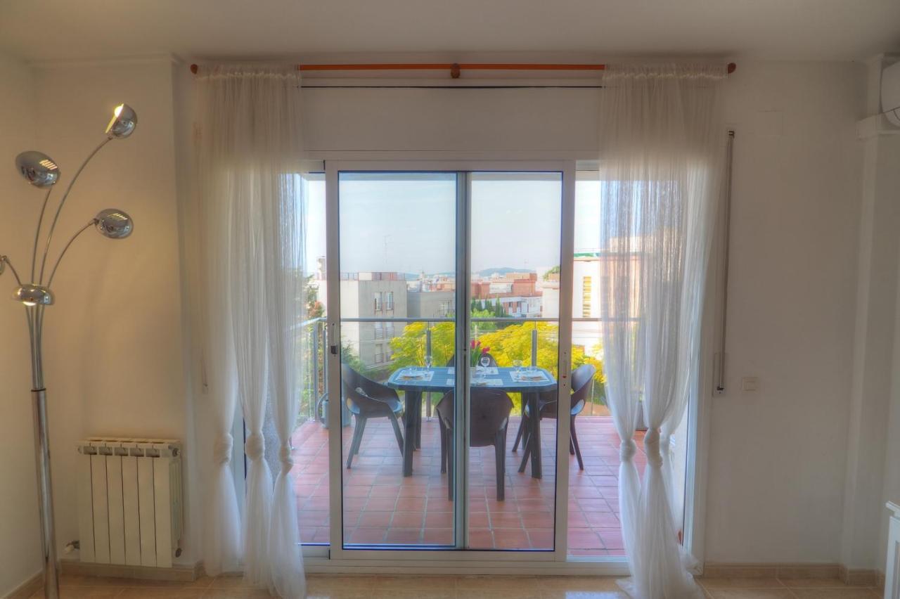 Molins Apartment By Hello Homes シッチェス エクステリア 写真